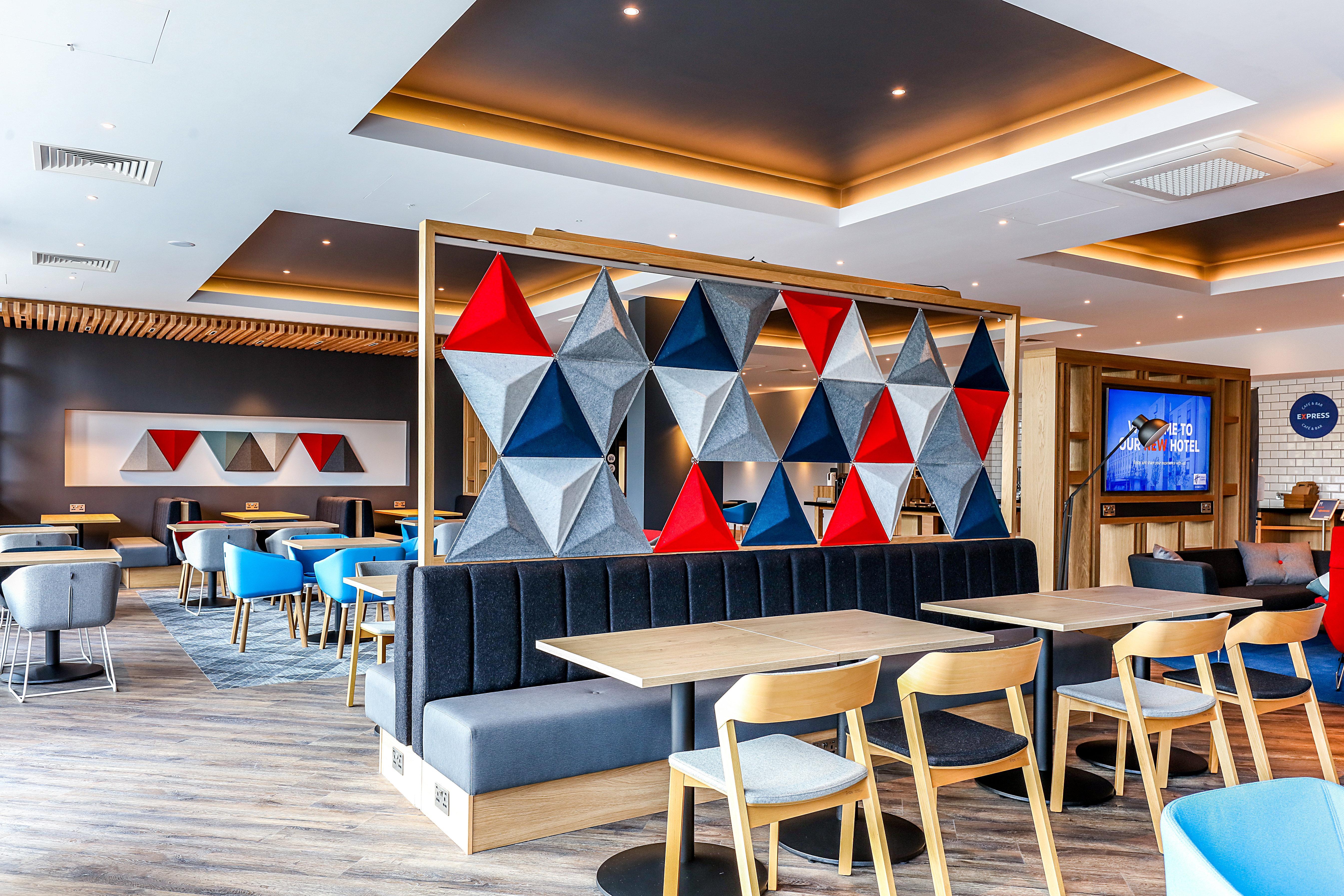 Holiday Inn Express Edinburgh City West By Ihg — Photos 3